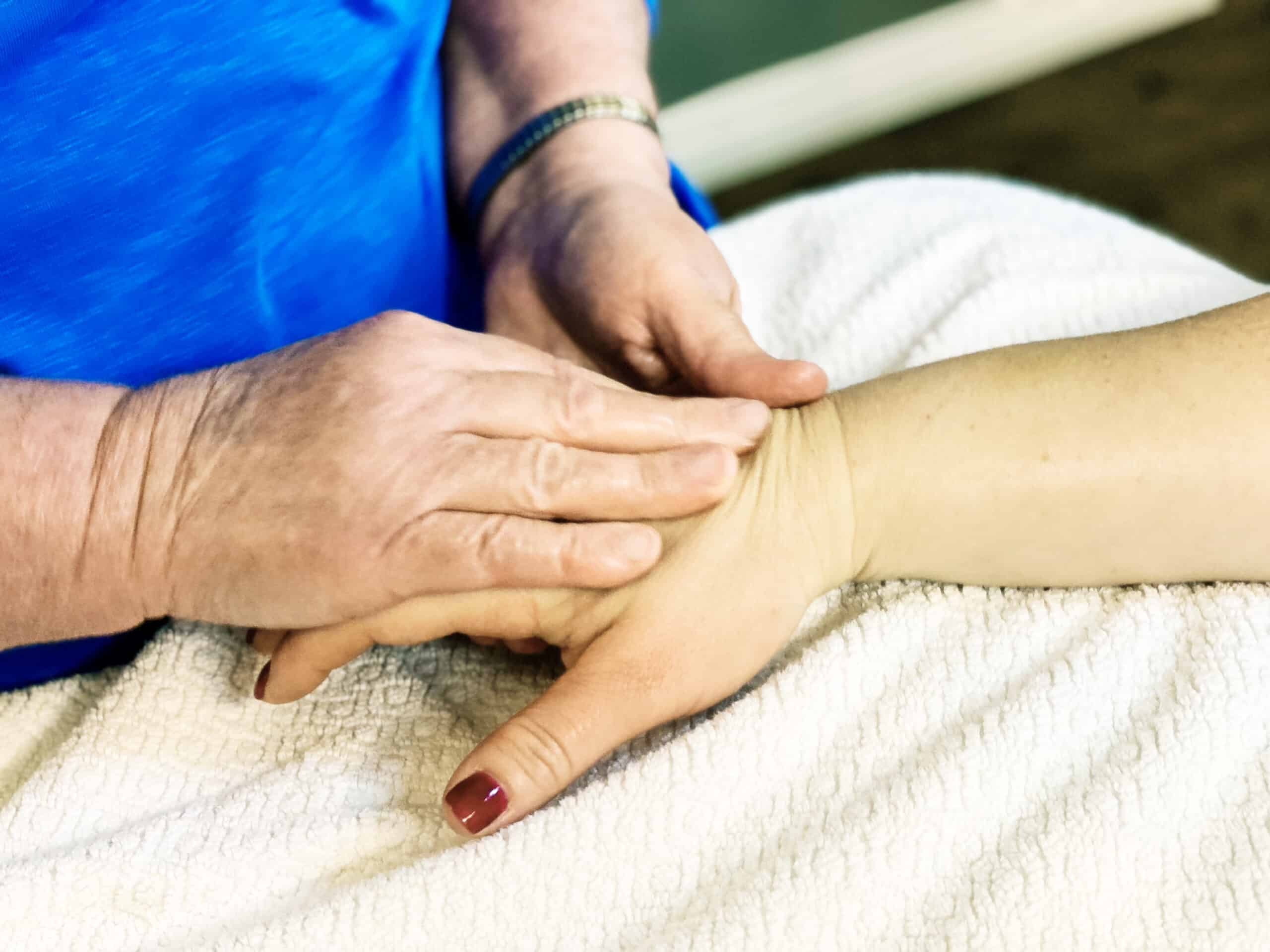 reflexology in winnipeg